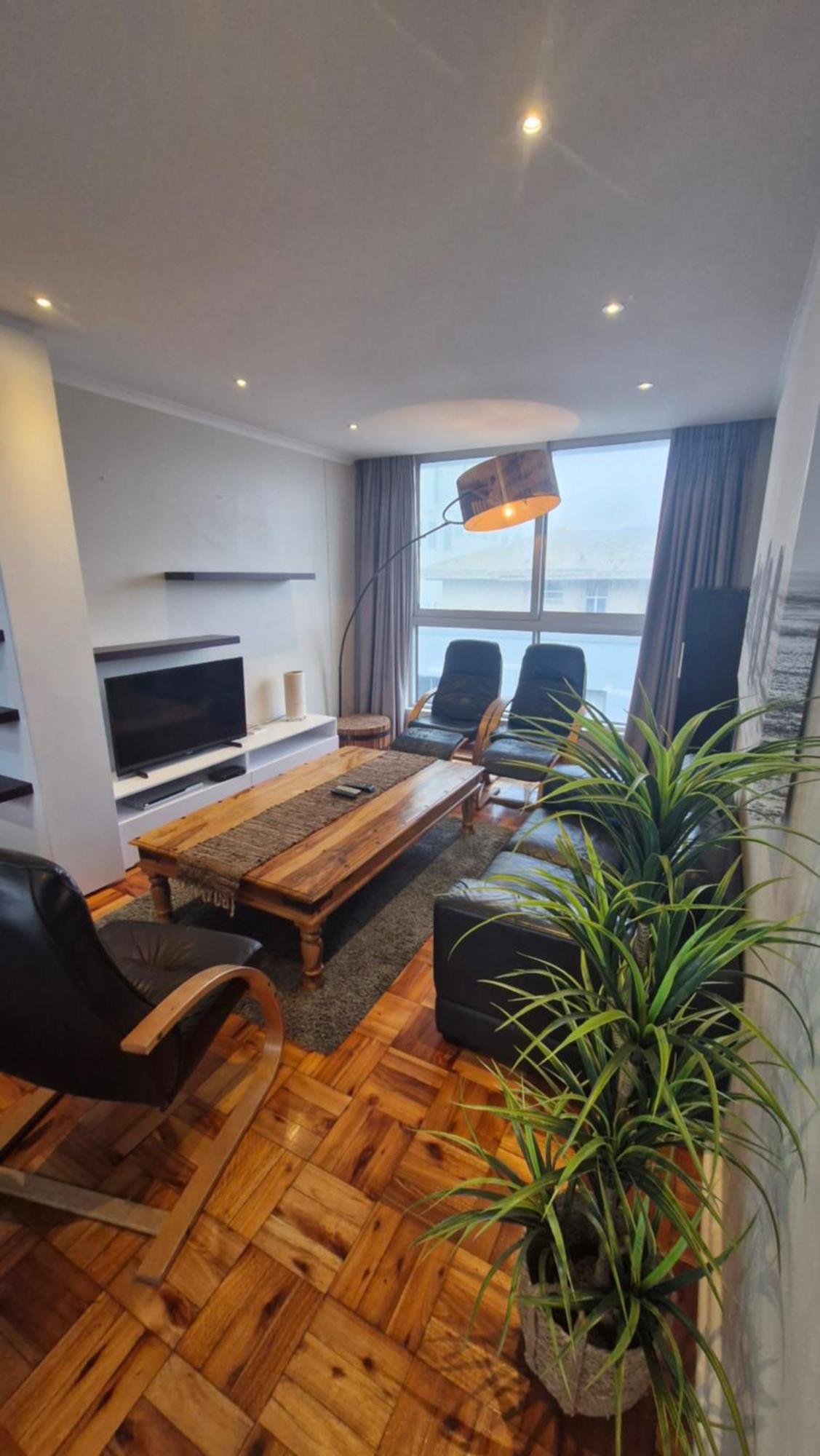 Admirals Lodge Guest House And Brightways Self Catering Apartments Port Elizabeth Exterior foto