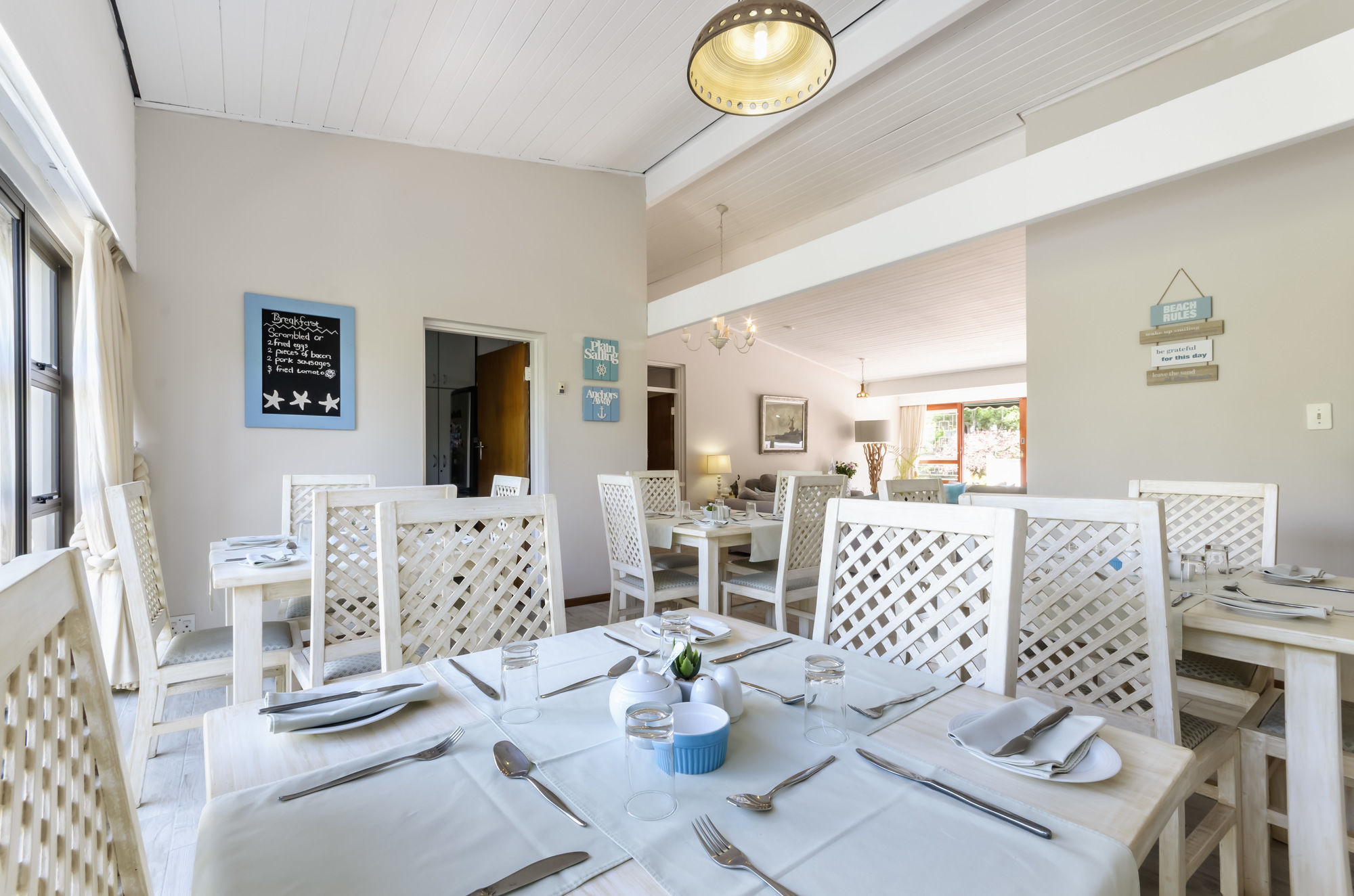 Admirals Lodge Guest House And Brightways Self Catering Apartments Port Elizabeth Exterior foto